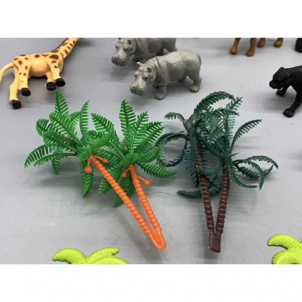 Vintage Cake Toppers 24 piece Plastic Safari Wild Animals Jungle Zoo